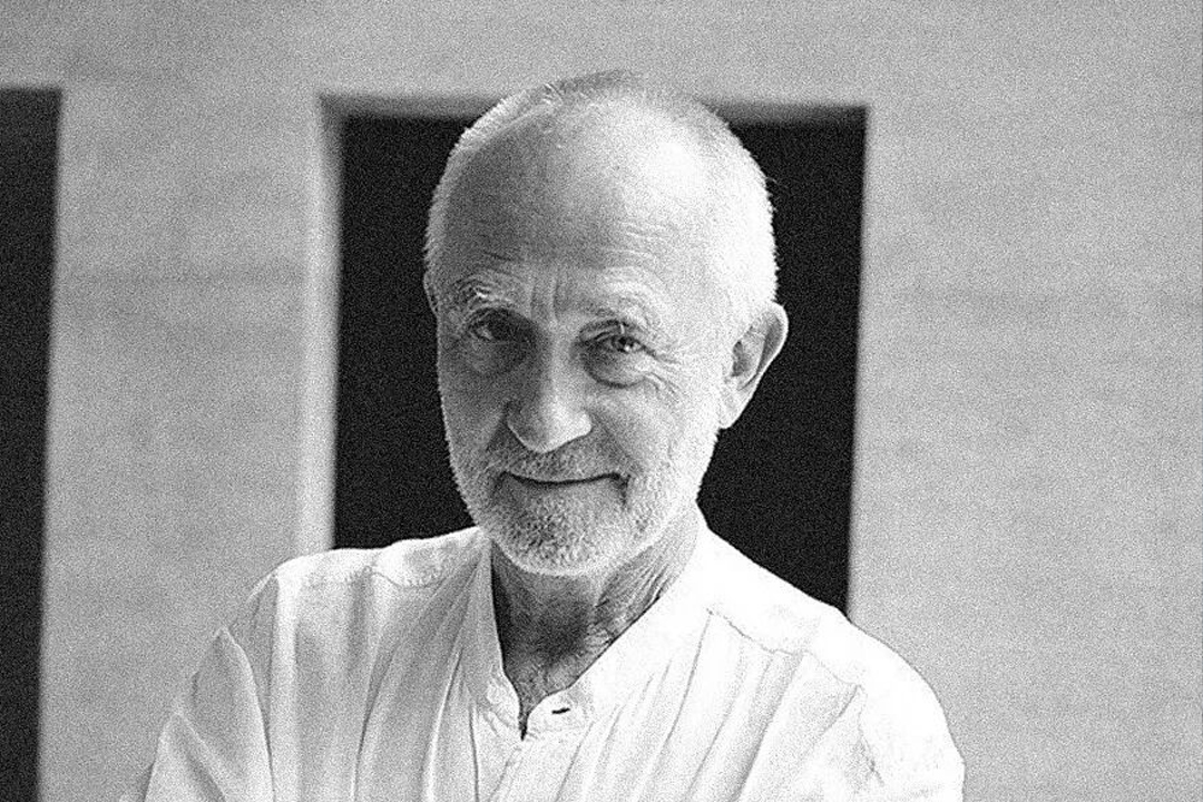 【大师筑记】他用6万块石头，在山里雕出一座“水殿”，让全世界的人赤身来朝圣